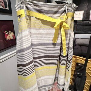 Old Navy Stripped Skirt with Belt Size L